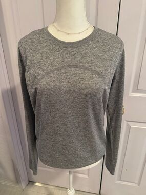 Lululemon Relaxed Swiftly Tech Heather Gray Long Sleeve Tee